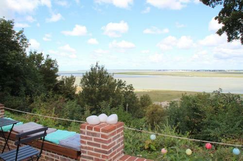 Le G�te De La Falaise En Baie