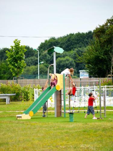 Camping Du Plan D'eau ****