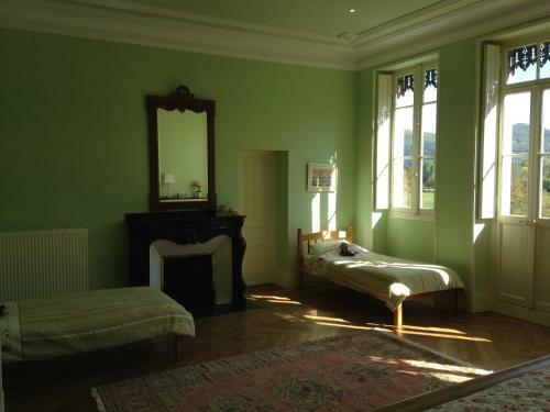 Hostal Chateau De La Lanette
