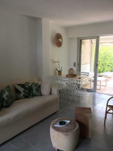 Saint-tropez Walking Distance, Sea View House