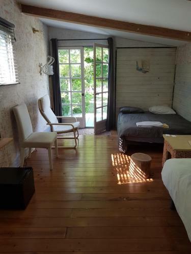 Bed & Breakfast Maison D'h�tes Le Calme