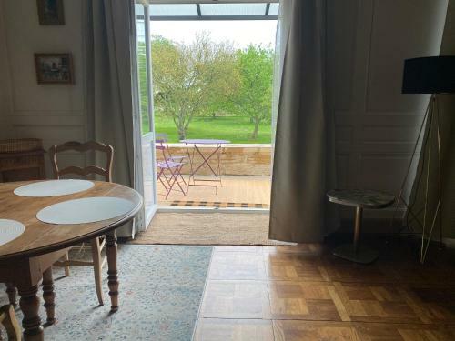 Hostal Ch�teau De Chatenay - Macon