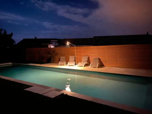 Hostal Ch�teau De Chatenay - Macon