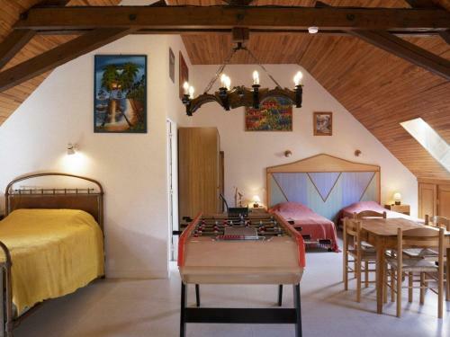 G�te Sanssat, 4 Pi�ces, 8 Personnes - Fr-1-489-192