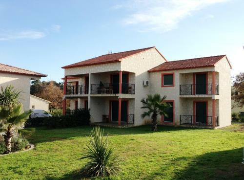 Apartment 4 People Near The Beach