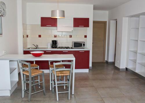 Apartment 4 People Near The Beach