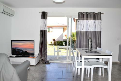Apartment 4 People Near The Beach