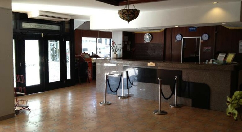 Hotel Costa Inn