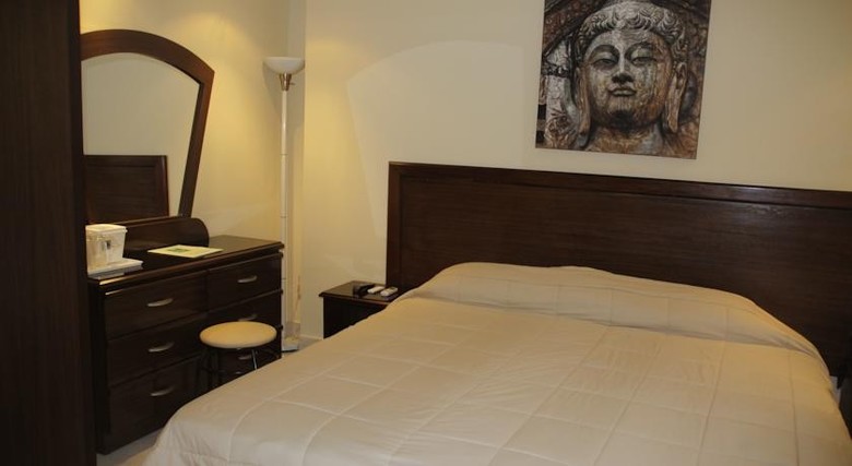 Hotel Roma Plaza