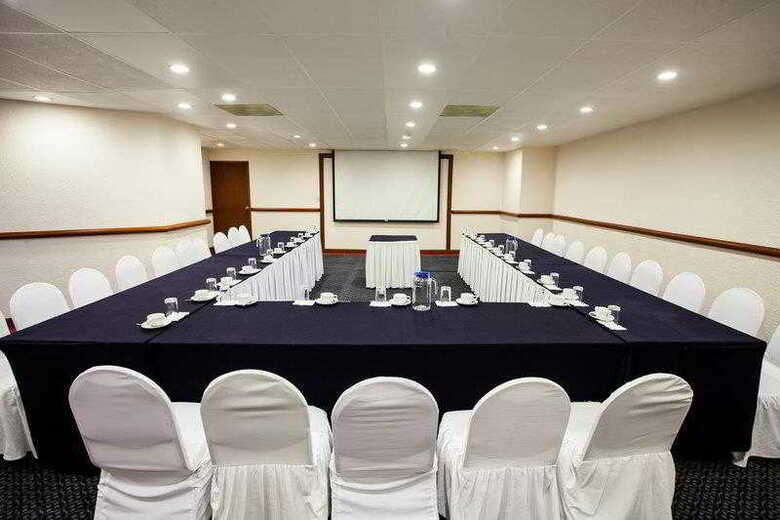 Hotel Fiesta Inn Morelia