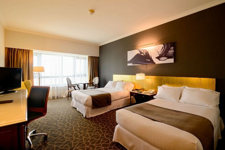 Radisson Montevideo Victoria Plaza Hotel