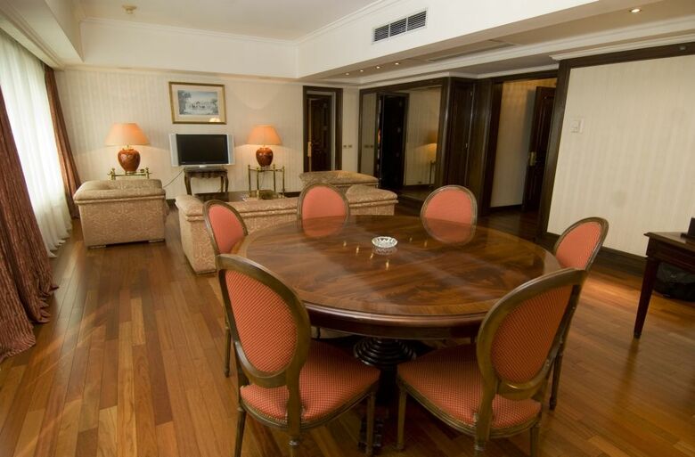 Radisson Montevideo Victoria Plaza Hotel