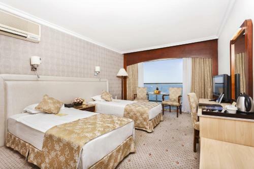 Izmir Palas Hotel