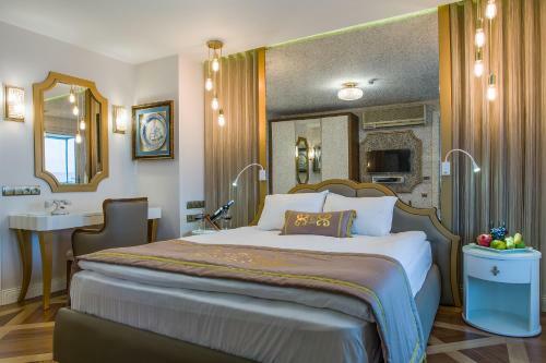 Izmir Palas Hotel