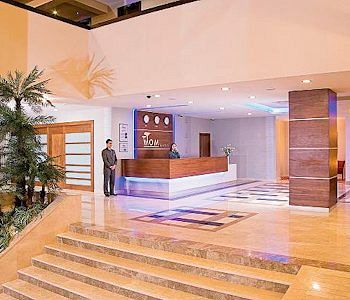Mom Hotel