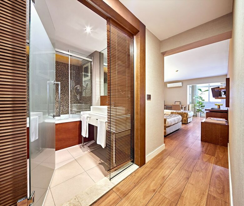 Hotel Zeybek