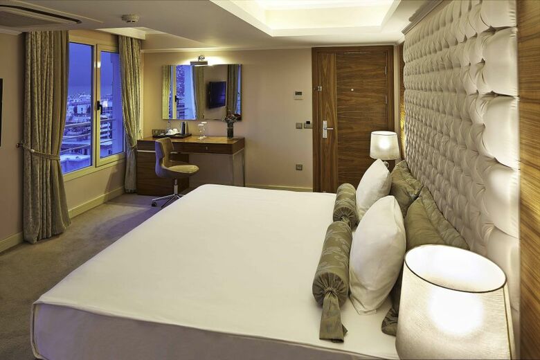 Hotel Doubletree By Hilton Izmir - Alsancak