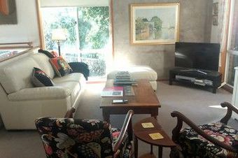 Bed & Breakfast Linley House