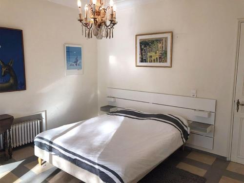 Sea-view Holiday Home In Sanary-sur-mer With Private Pool