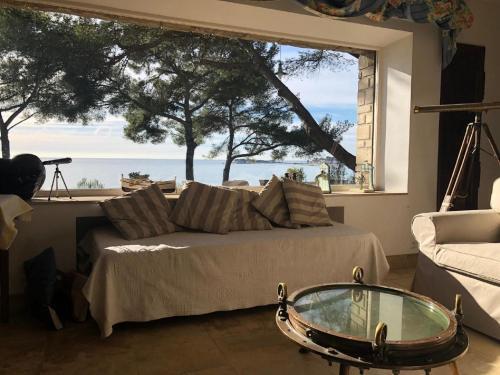 Sea-view Holiday Home In Sanary-sur-mer With Private Pool