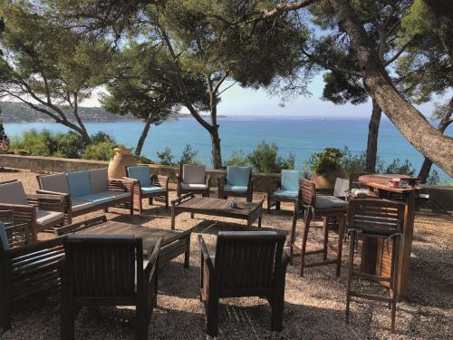 Sea-view Holiday Home In Sanary-sur-mer With Private Pool