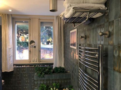 Sea-view Holiday Home In Sanary-sur-mer With Private Pool