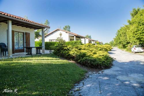 Paradise Challets And Camping