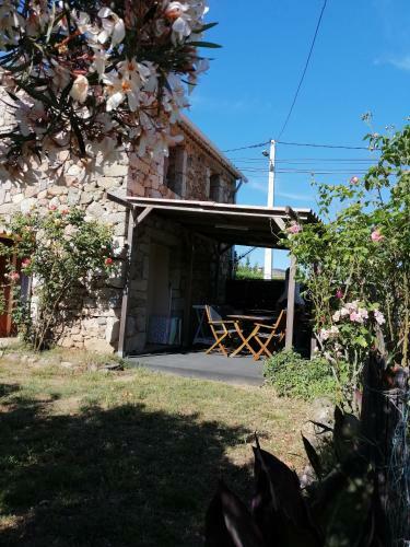 Sarrola-carcopino G�te En Pierre