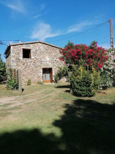 Sarrola-carcopino G�te En Pierre