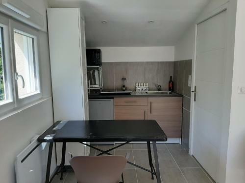 Apartamento Studio �quip� Ind�pendant Chaleureux Lumineux