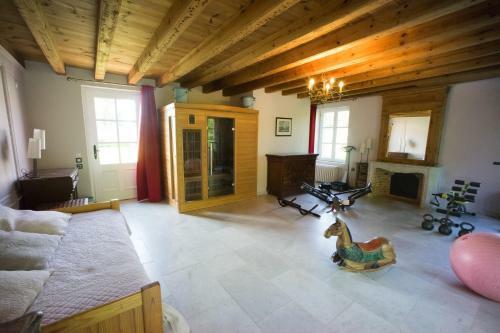 Le Manoir De Briquedalles