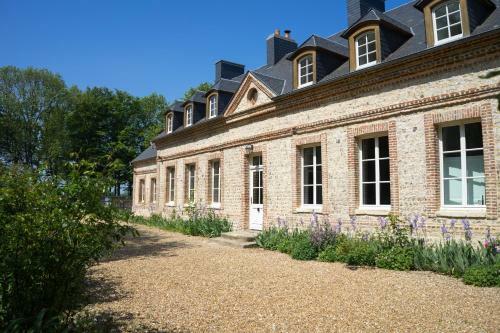 Le Manoir De Briquedalles