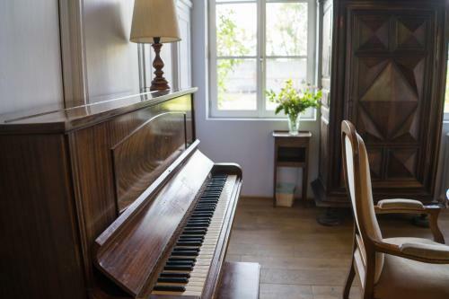 Le Manoir De Briquedalles