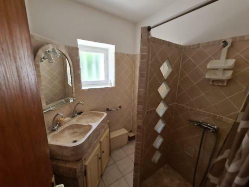 Villa Maison De Caract�re Avec Piscine