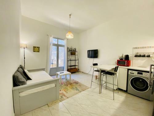 Apartamento Deux Pi�ces Au Coeur de Sart�ne