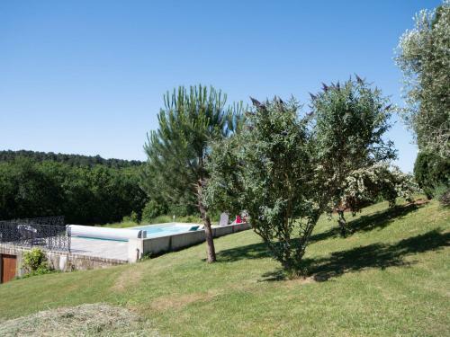 Spacious Holiday Home In Sauveterre De L�mance With Library