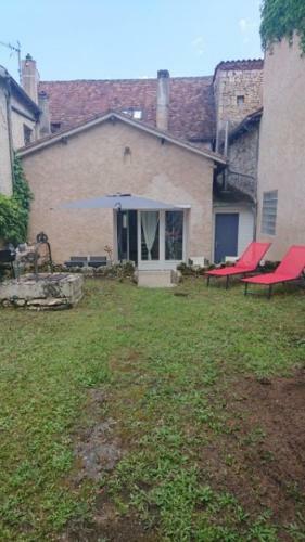 Maison De Famille