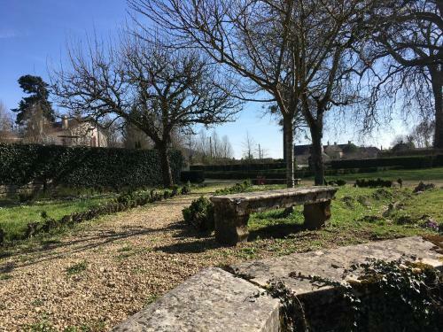 Maison D'h�tes Chandon De Briailles