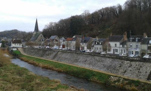 Hostal " Le Cher Passant "