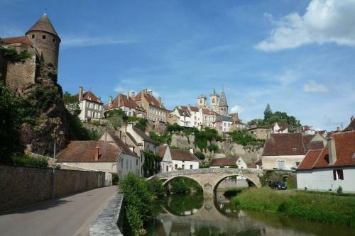 Apartamento Burgondy Medieval City Studio 3***