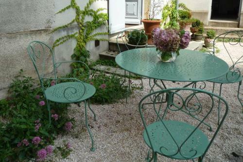 Apartamento Burgondy Medieval City Studio 3***