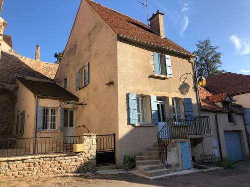 B�tisse Du Pont Pinard Et Son Granit Rose