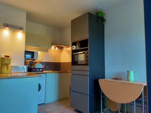 Apartamento Studio � L'oc�an Au Dessus Des Pins (Plage & Commerces � Pied)