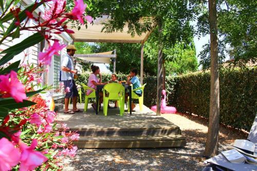 Mobile Home In S�rignan With Great Pool Area