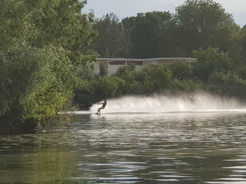 Cottage Insolite Jacuzzi Seurre Proche Beaune