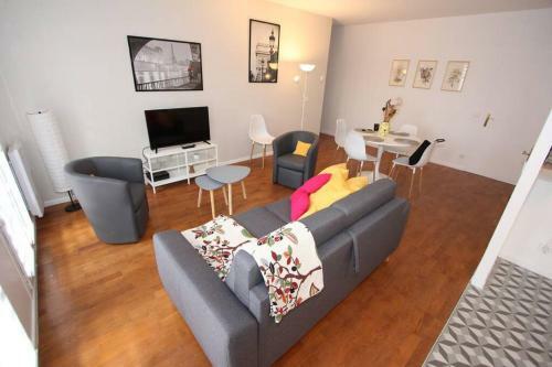 Sloan Square Apartment Bmyguest