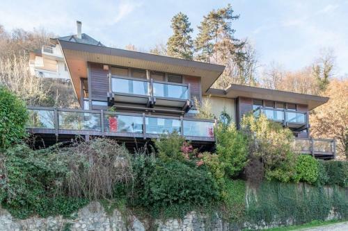 Luxury Villa With Lake View Classified 3 Stars