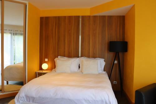 Villa Solesmes Suites