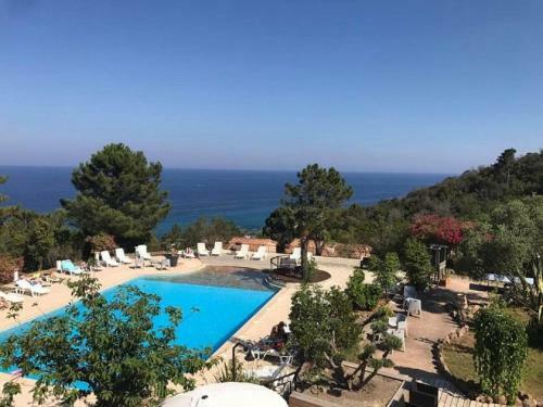 Villa Le Thyreneen