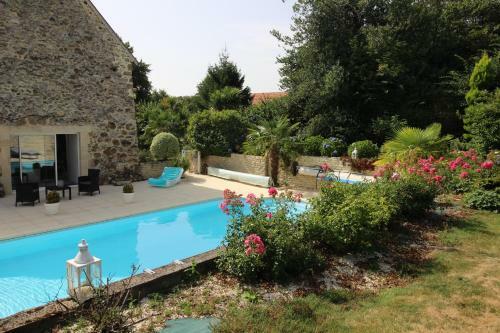 Au Jardin D'etaville B&B